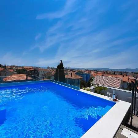 Unique Xxl With Pool And Roof Terrace Вилла Задар