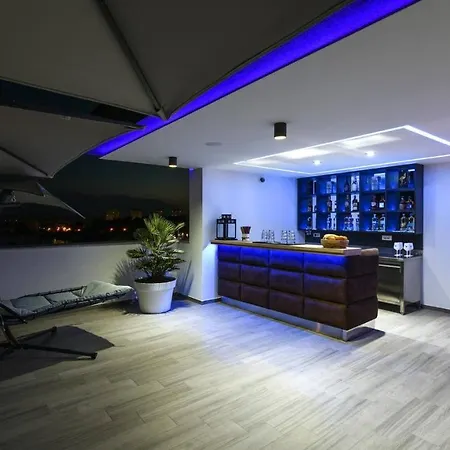 Вилла Unique Xxl With Pool And Roof Terrace