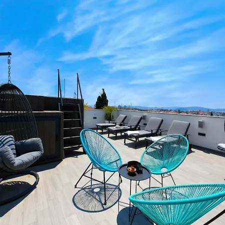 Unique Xxl With Pool And Roof Terrace * Задар