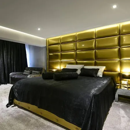 Unique Xxl With Pool And Roof Terrace Вилла Задар